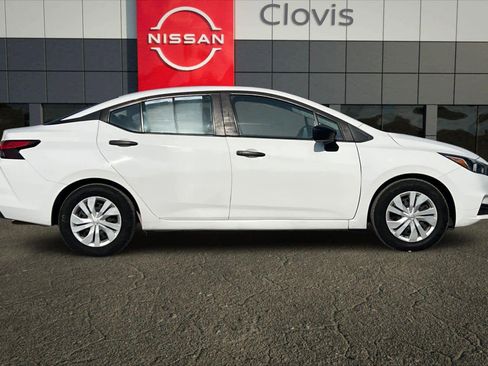 Used 2021 Nissan Versa S image 9