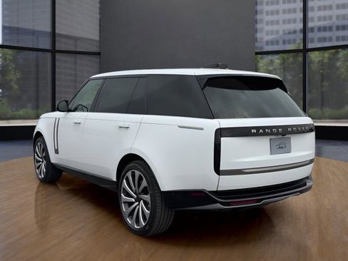 New 2026 Land Rover Range Rover Long Wheelbase SE image 3
