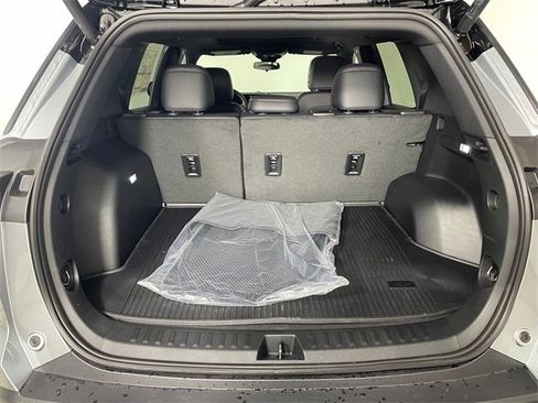 New 2026 Chevrolet Equinox RS w/ Convenience Package III image 16