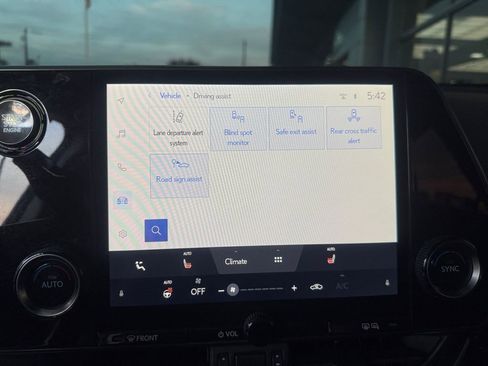 Used 2022 Lexus NX 350 AWD image 17