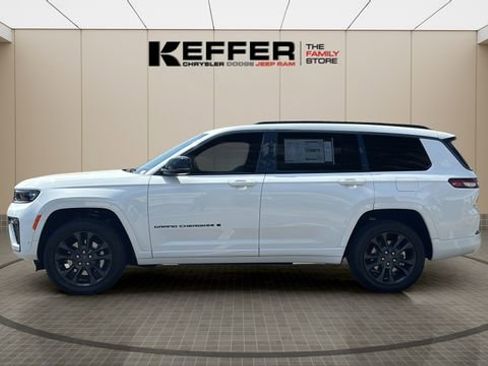 New 2026 Jeep Grand Cherokee L Limited AWD/4WD image 2