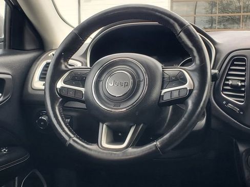 Used 2018 Jeep Compass Latitude w/ Popular Equipment Group AWD/4WD image 24