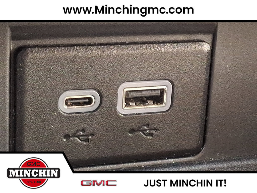 Used 2024 GMC Yukon AT4 w/ Technology Package AWD/4WD image 26