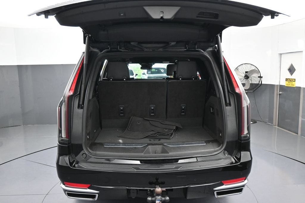 Used 2023 Cadillac Escalade Luxury RWD image 42