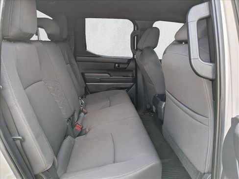 Certified 2025 Toyota Tacoma SR5 AWD/4WD image 18