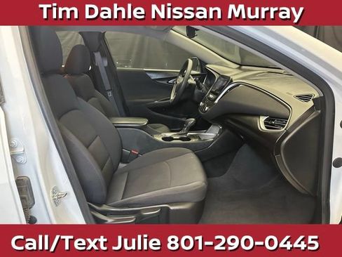 Used 2024 Chevrolet Malibu LT FWD image 15
