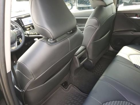 Used 2023 Toyota Camry SE FWD image 13
