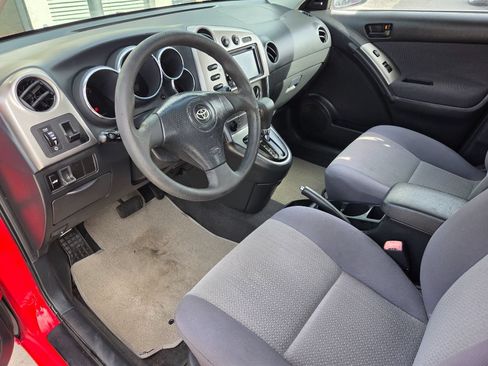 Used 2004 Toyota Matrix FWD image 15