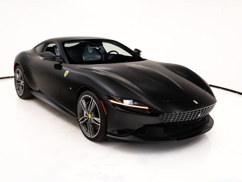 Certified 2022 Ferrari Roma RWD image 1