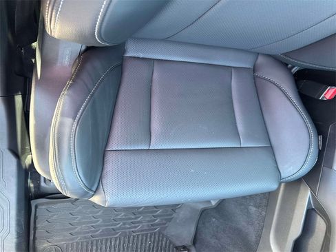 Used 2025 Subaru Outback Limited w/ Popular Package #2 image 17