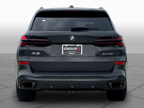 Used 2026 BMW X5 sDrive40i w/ M Sport Package image 5