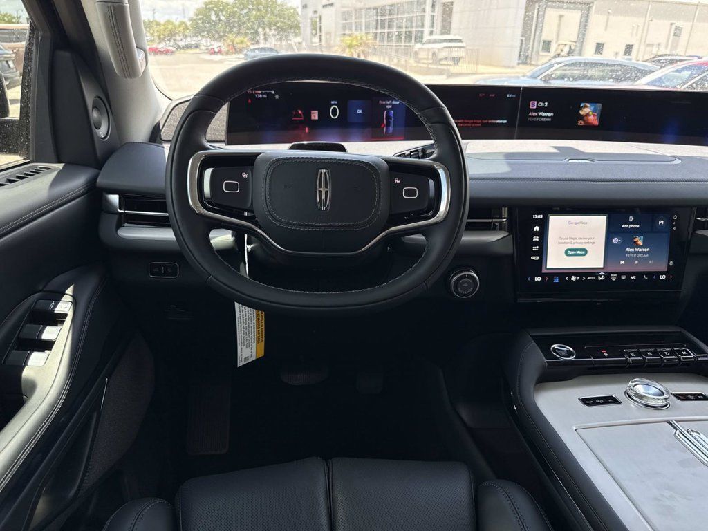 New 2026 Lincoln Navigator Reserve AWD/4WD image 17