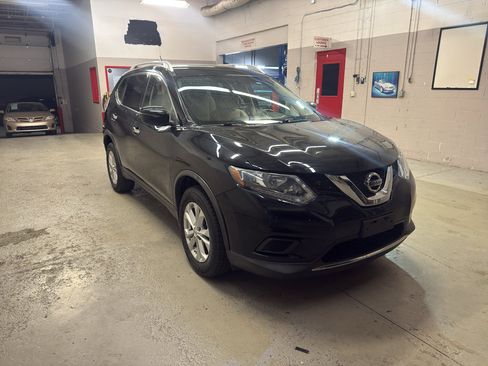 Used 2016 Nissan Rogue SV AWD/4WD image 1