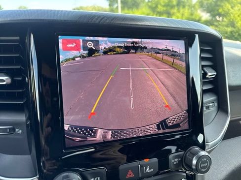 New 2026 RAM 1500 Express AWD/4WD image 18
