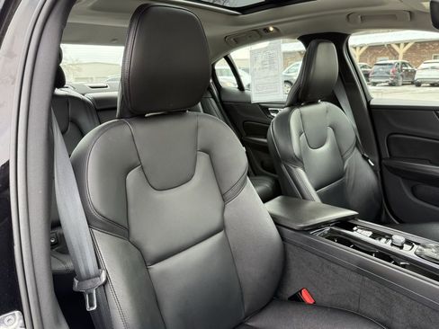 Used 2020 Volvo S60 T5 Momentum w/ Protection Package Premier image 21