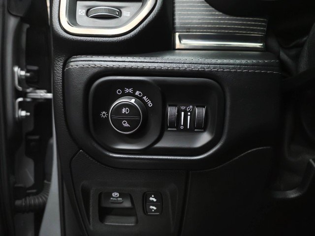 Used 2021 RAM 1500 Limited AWD/4WD image 36