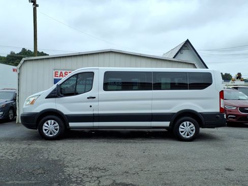 Used 2015 Ford Transit 350 XLT RWD image 2
