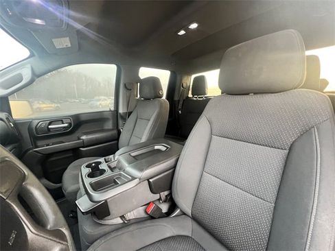 Used 2020 Chevrolet Silverado 1500 Custom w/ Custom Value Package image 7