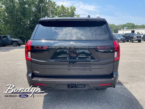 Used 2026 Ford Expedition Tremor AWD/4WD image 13
