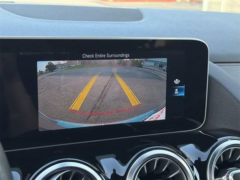 Used 2021 Mercedes-Benz GLA 250 GLA 250 image 16