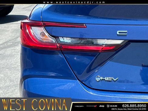 Used 2025 Toyota Camry LE FWD image 14