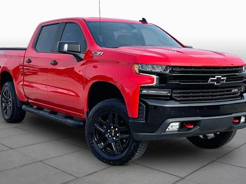Used 2021 Chevrolet Silverado 1500 LT Trail Boss w/ Convenience Package II AWD/4WD image 4