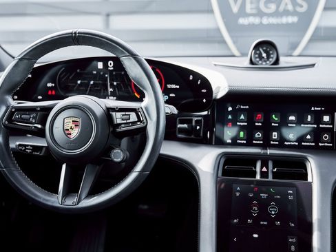 Used 2021 Porsche Taycan 4S image 51