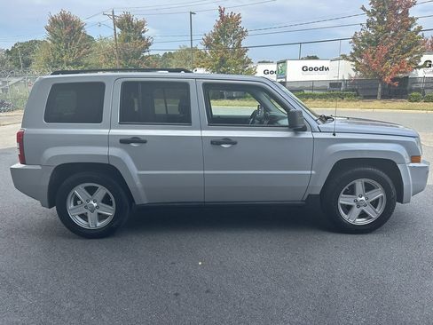 Used 2010 Jeep Patriot Sport w/ Tire & Wheel Group image 6