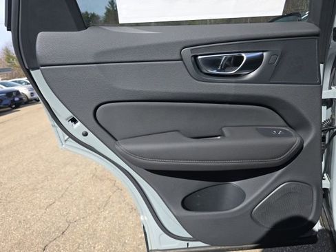 New 2026 Volvo XC60 T8 Ultra w/ Protection Package Premier AWD/4WD image 18