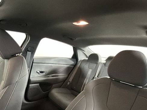 Used 2023 Hyundai Elantra SEL w/ Cargo Package FWD image 13