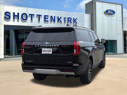 New 2025 Ford Expedition Max Platinum image 8