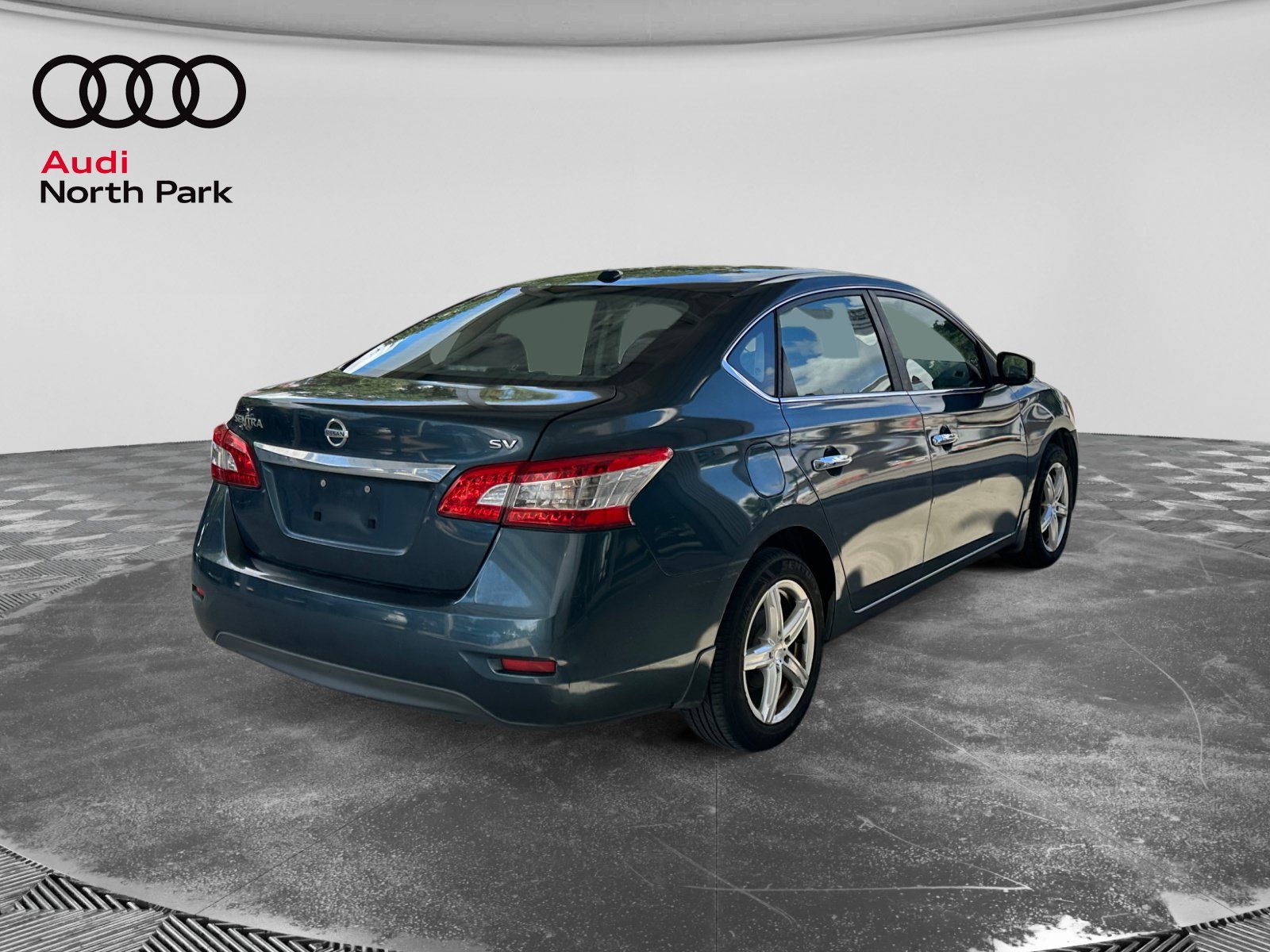 Used 2015 Nissan Sentra SV FWD image 5