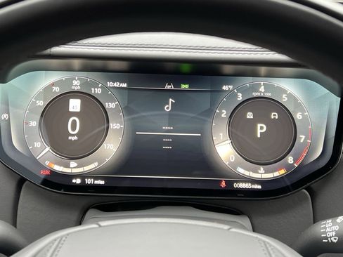 Used 2025 Land Rover Range Rover Autobiography image 15