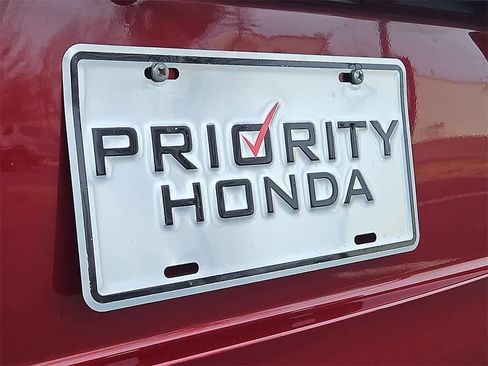 Used 2021 Toyota Highlander XLE image 32