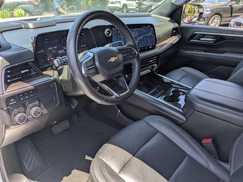 Used 2025 Chevrolet Tahoe LT AWD/4WD image 17