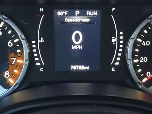 Used 2017 Jeep Renegade Altitude AWD/4WD image 25