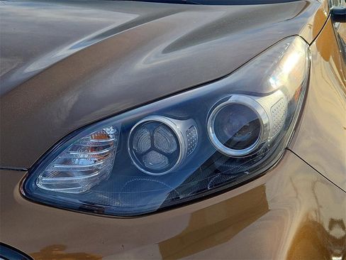 Used 2017 Kia Sportage SX image 9