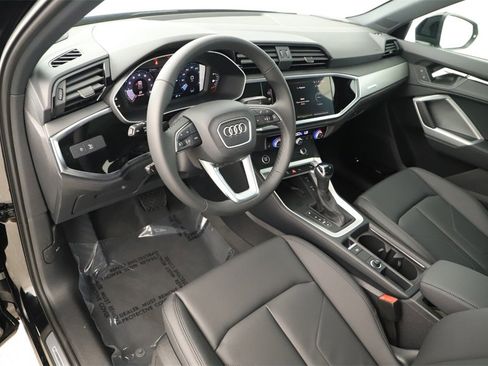 New 2025 Audi Q3 2.0T Premium image 15