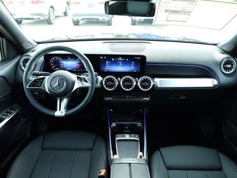 New 2026 Mercedes-Benz GLB 250 4MATIC image 16