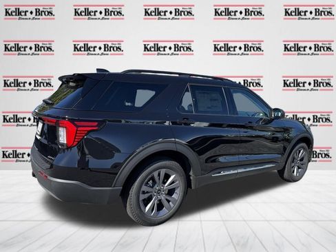 New 2025 Ford Explorer Active w/ Active Comfort Package image 7