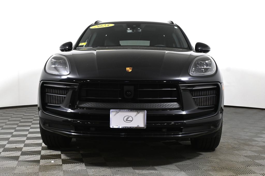 Used 2025 Porsche Macan S AWD/4WD image 10