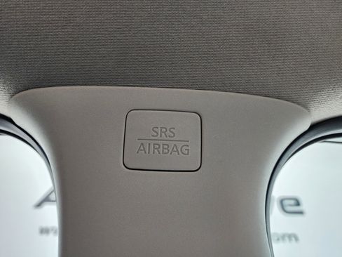 Used 2023 Nissan Sentra SV image 40