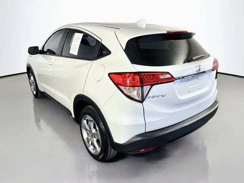 Used 2019 Honda HR-V LX image 6