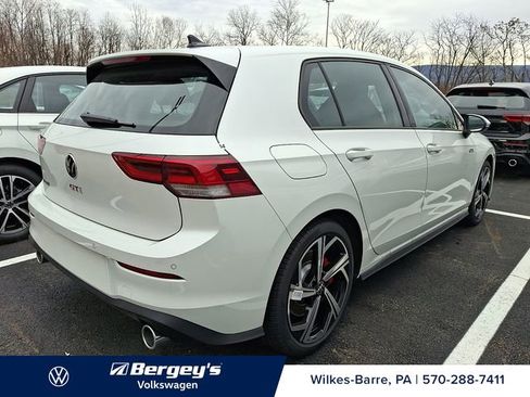 New 2026 Volkswagen GTI SE FWD image 3
