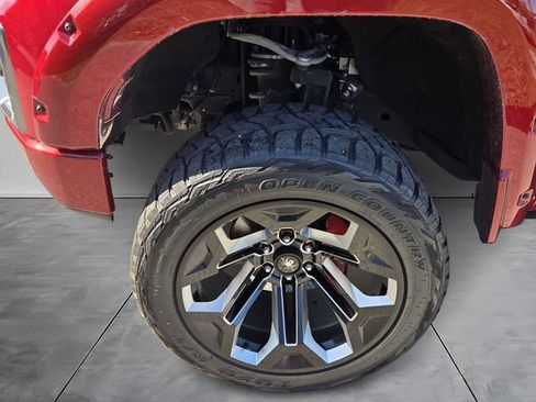 Used 2021 GMC Sierra 1500 AT4 w/ AT4 Premium Package image 3