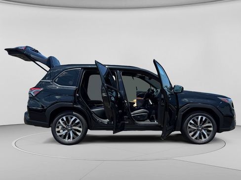 Used 2026 Subaru Forester Touring AWD/4WD image 28
