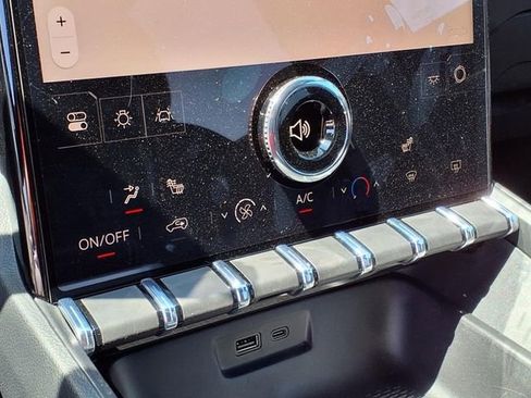 New 2026 GMC Terrain Elevation w/ Technology Package II AWD/4WD image 15