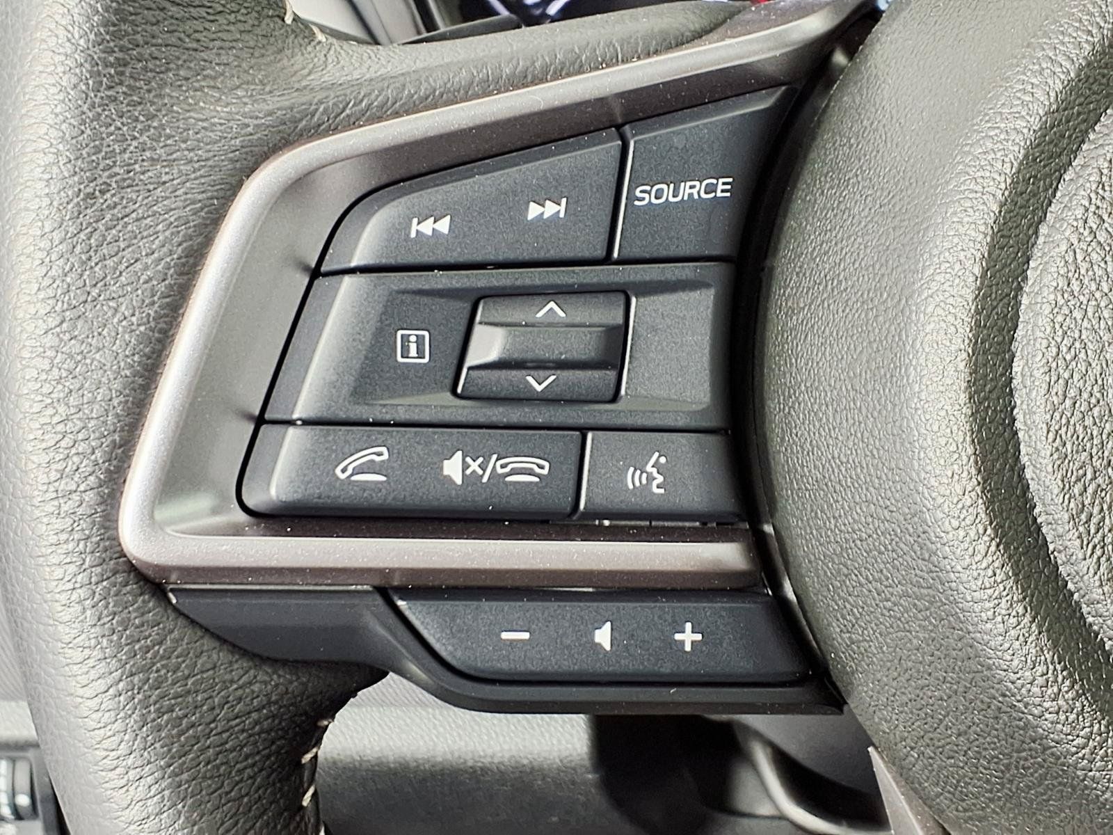 Used 2025 Subaru Outback Premium w/ Popular Package #1A AWD/4WD image 18