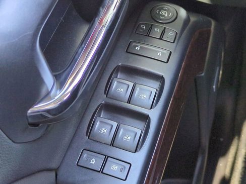 Used 2018 GMC Sierra 1500 SLT image 25