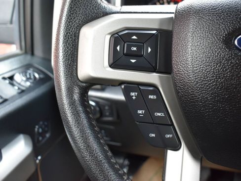 Used 2015 Ford F150 Lariat AWD/4WD image 23